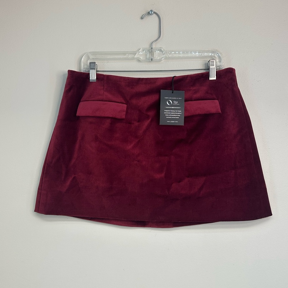 J. Crew Burgundy red velvet Mini Skirt holiday Christmas size 10 NWT
